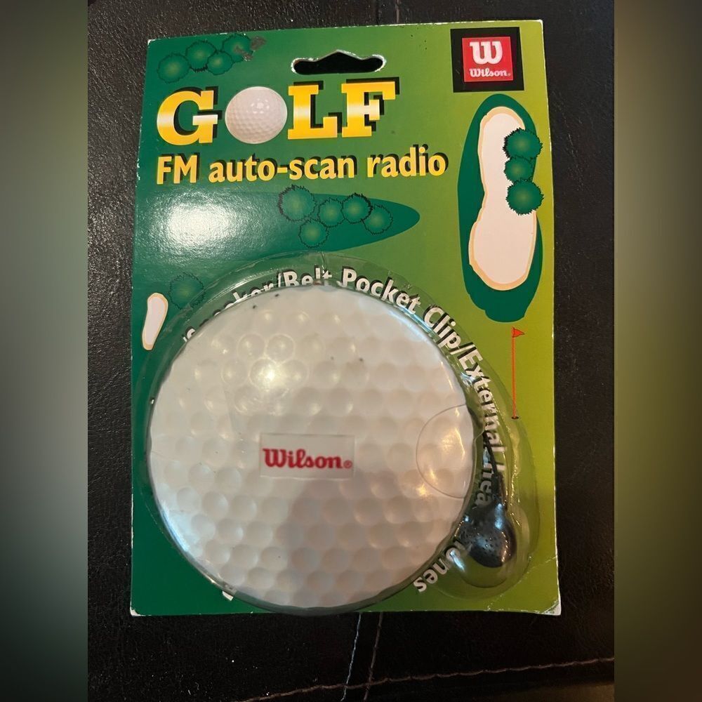Wilson Golf FM Auto-Scan Radio Retractable Earphone Speaker Belt Pocket Clip